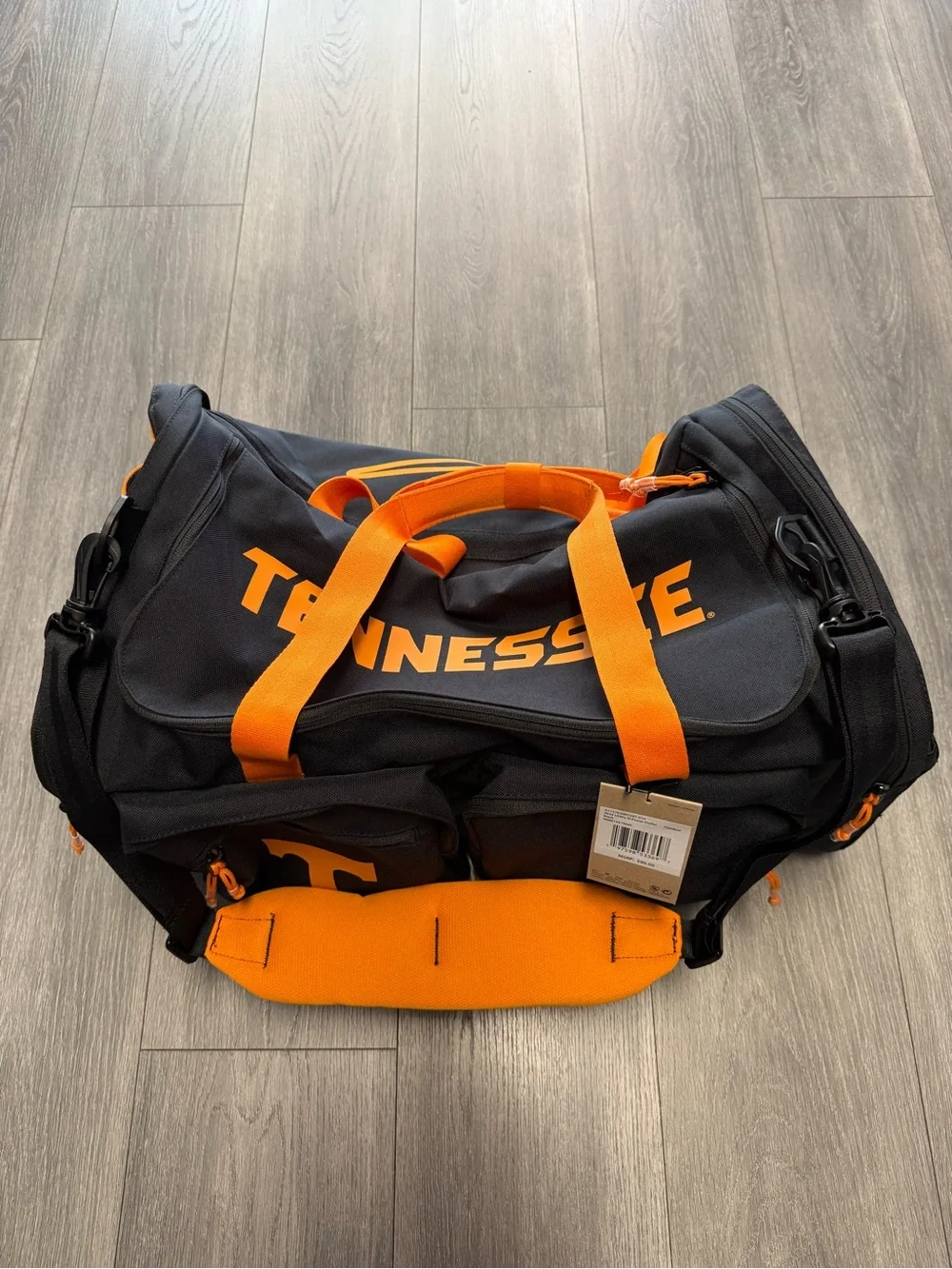 Tennessee University Duffel Bag Nike Utility Power UTK VOLS Team Issued PE